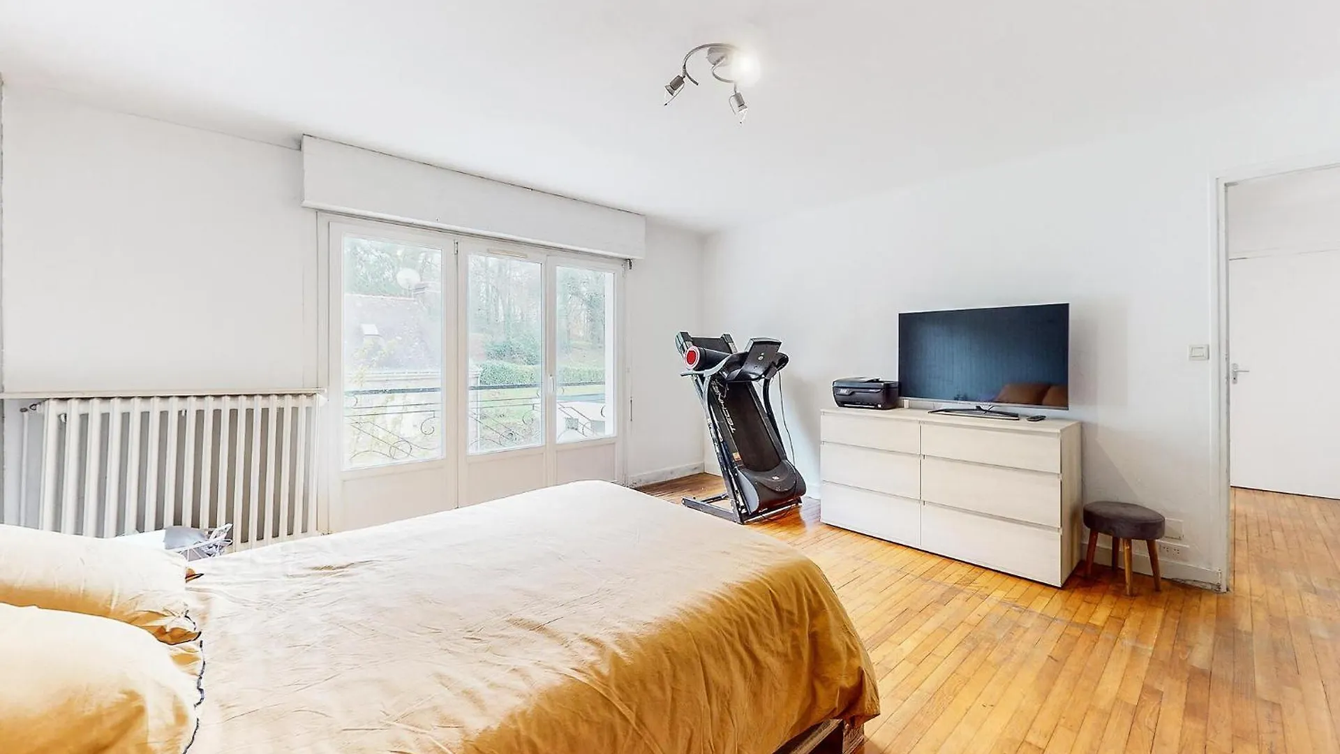 3 Bedroom Stunning Home In Lanvaudan 0*,  Francia