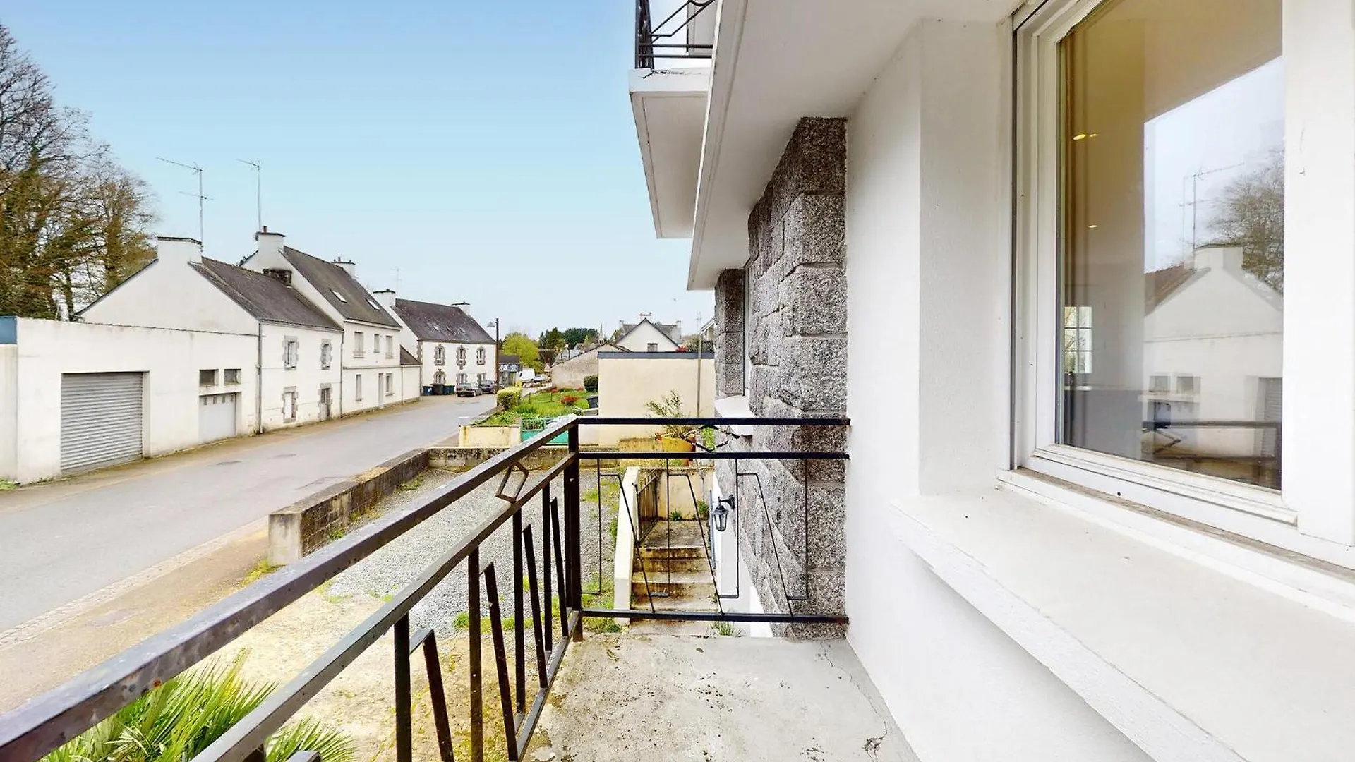 3 Bedroom Stunning Home In Lanvaudan Сasa de vacaciones